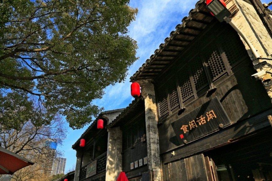 离别30多年的堂兄弟终于团圆了